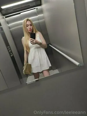  nude photo #0001