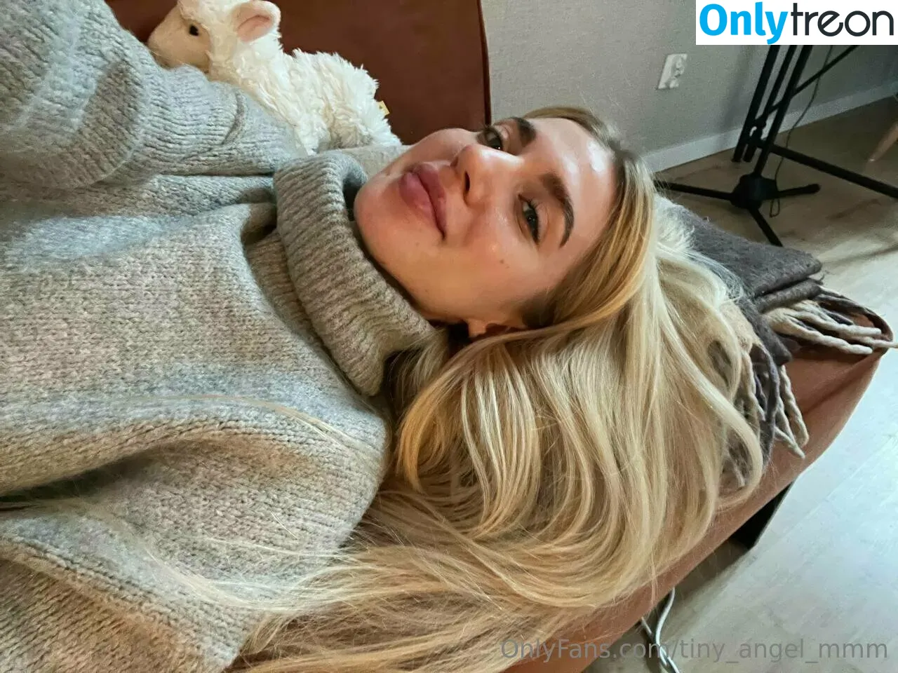 outlaw_blonde nude photo #0077 (outlaw_blonde)