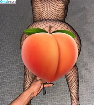 ouurplayyrooom / ph_barney nude photo #0001