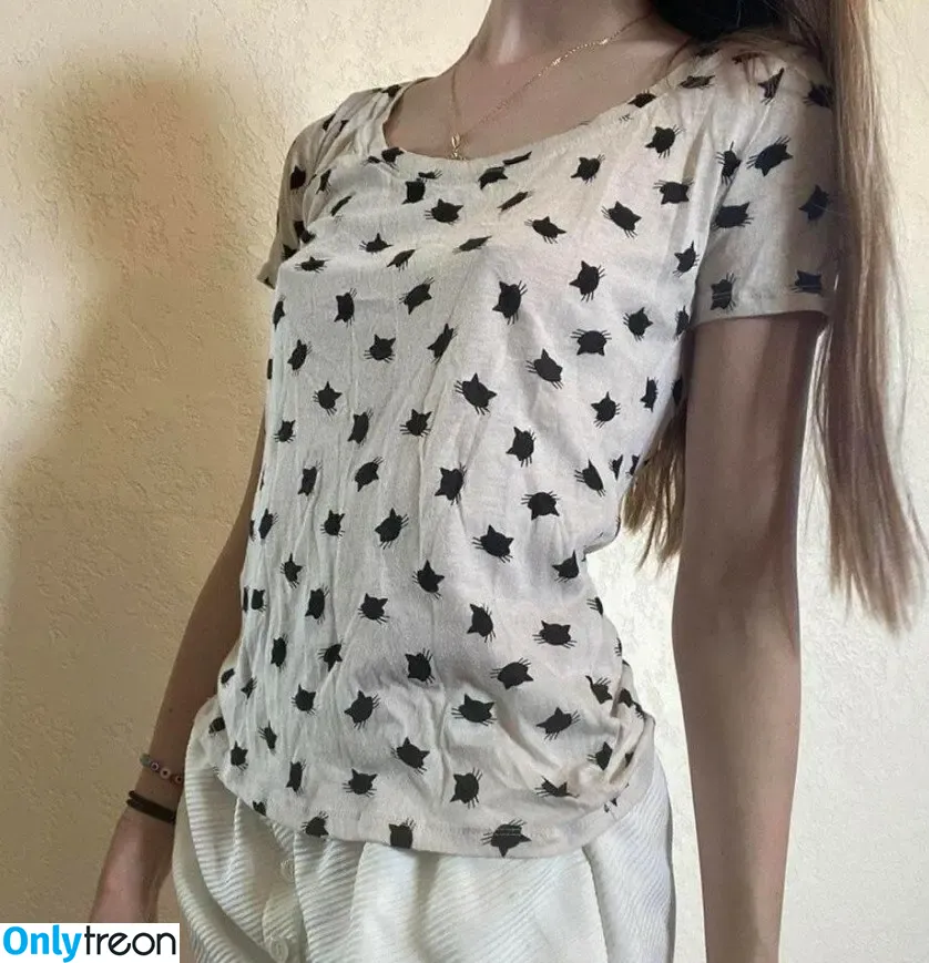 p0ndfaerie nude photo #0012 (Lila Faeriey)