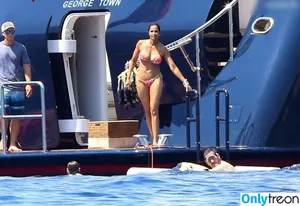 Padma Lakshmi / PadmaLakshmi nude photo #0451