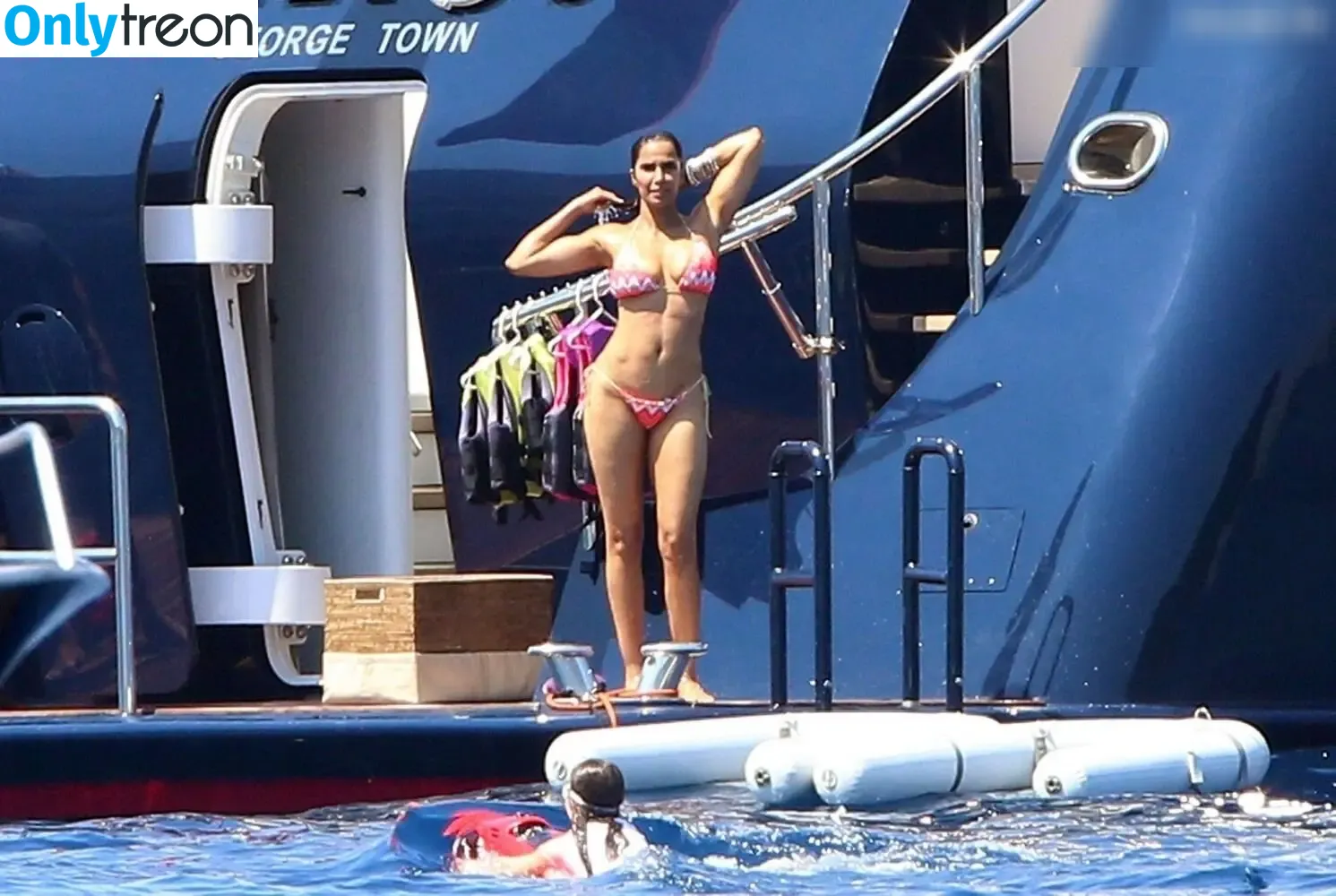 Padma Lakshmi nude photo #0448 (PadmaLakshmi)