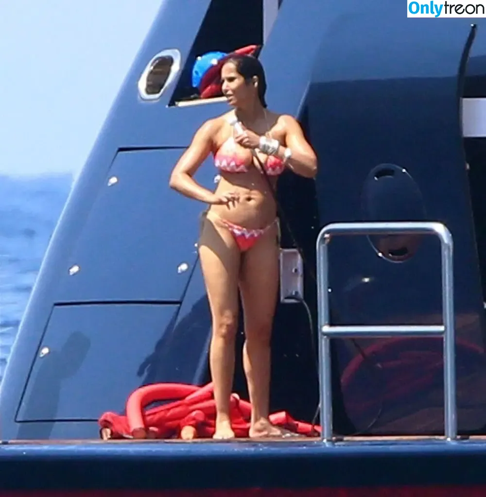 Padma Lakshmi nude photo #0449 (PadmaLakshmi)