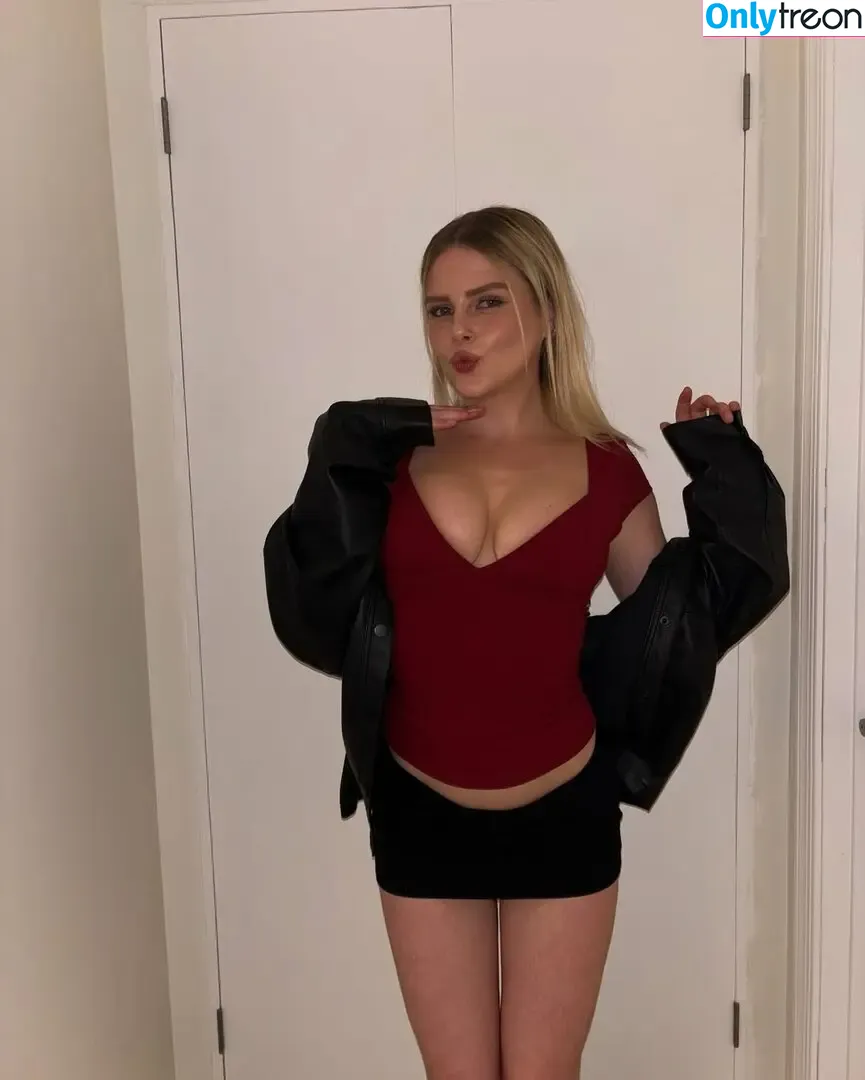 paigemariiah nude photo #0003 (paigeniemannofficial)