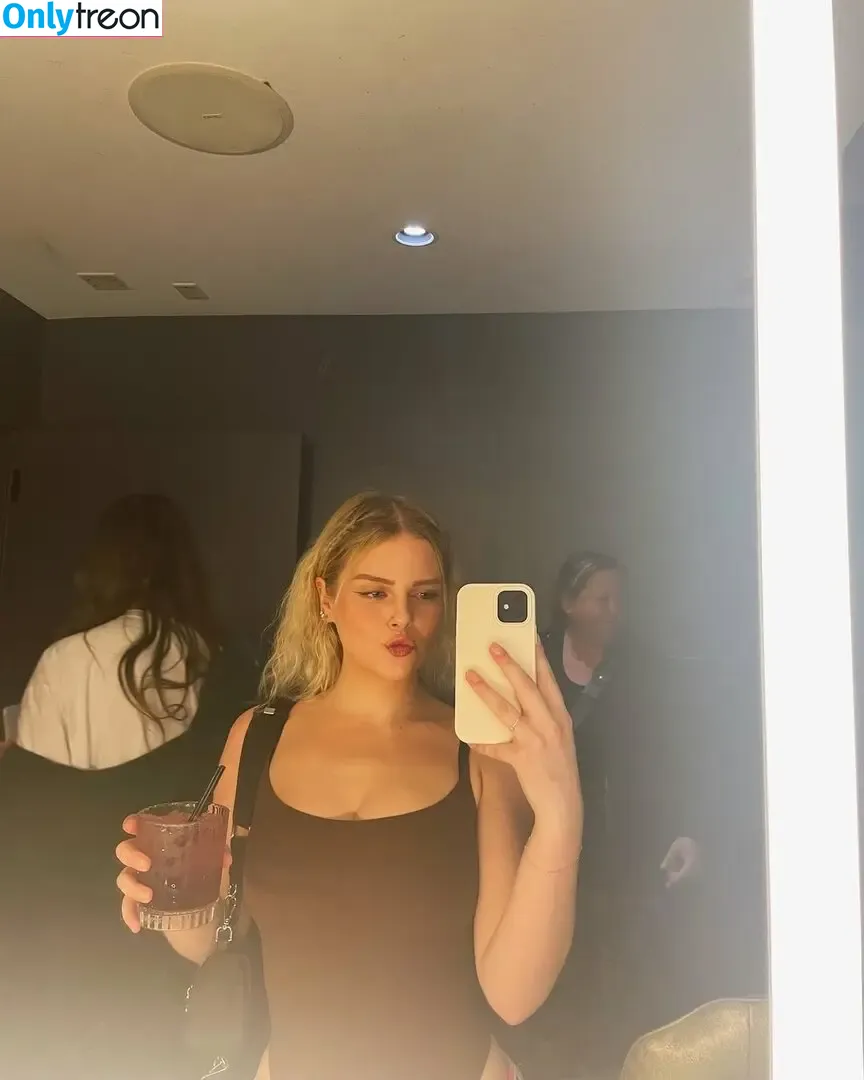paigemariiah nude photo #0019 (paigeniemannofficial)