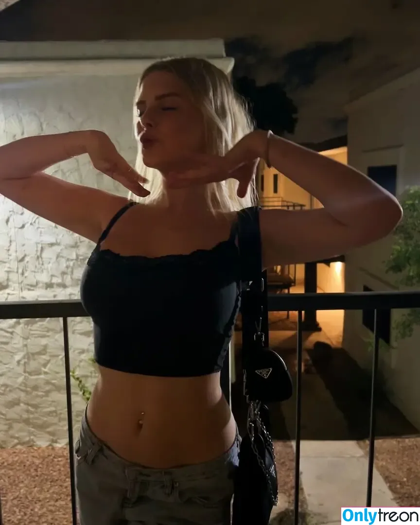 paigemariiah nude photo #0023 (paigeniemannofficial)