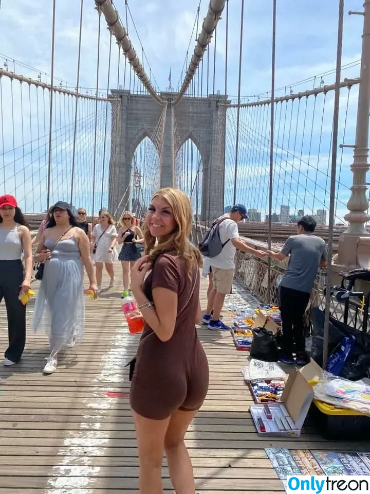 Paisley Duggan nude photo #0016 (paisleydugganxx / pocketpaisley)