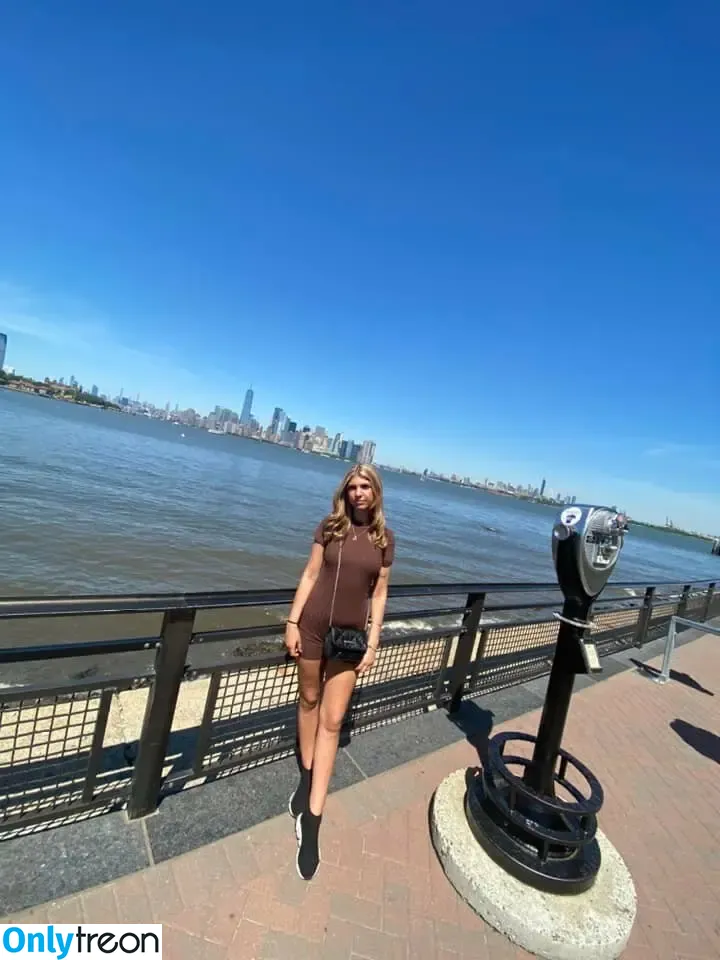 Paisley Duggan nude photo #0019 (paisleydugganxx / pocketpaisley)