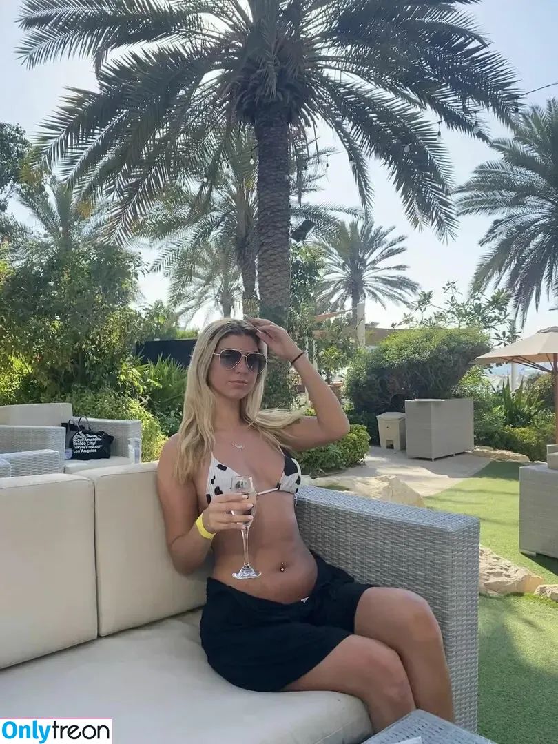 Paisley Duggan nude photo #0035 (paisleydugganxx / pocketpaisley)