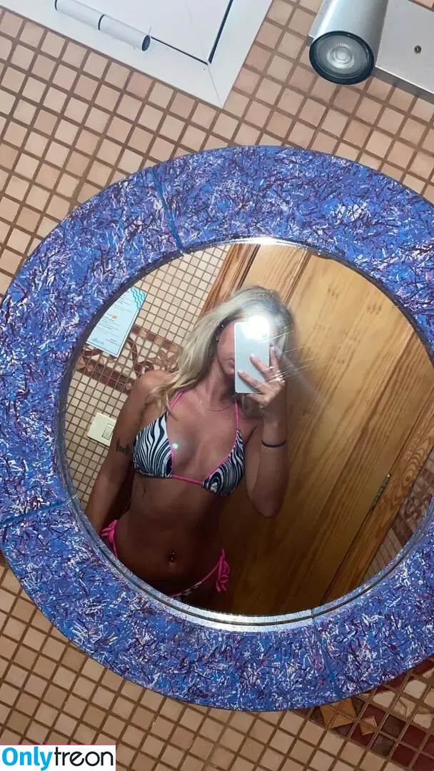Paisley Duggan nude photo #0079 (paisleydugganxx / pocketpaisley)