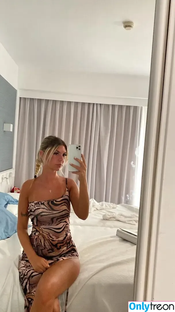 Paisley Duggan nude photo #0080 (paisleydugganxx / pocketpaisley)