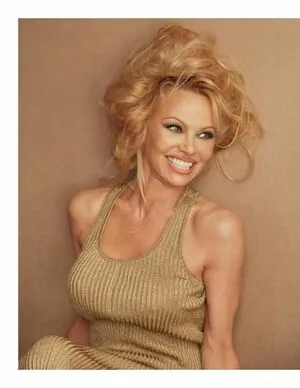 Pamela Anderson / mepamelaanderson / pamelaanderson nude photo #0086