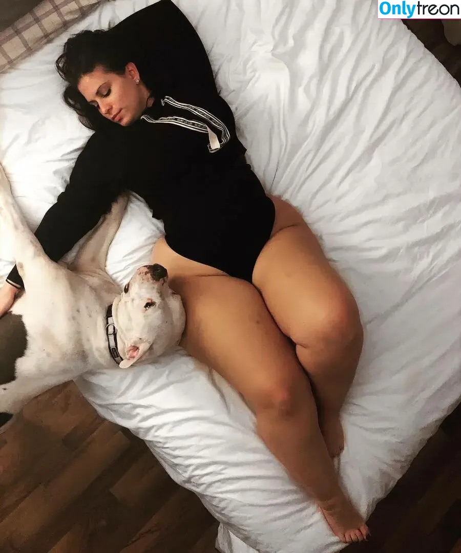 Pamela Medina nude photo #0005 (Pam Medina / Pam_duhhh)