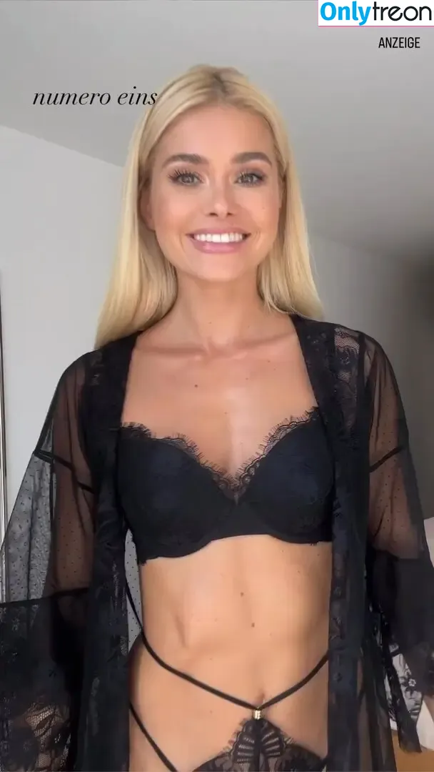 Pamela Reif nude photo #0400 (pamela_rf)