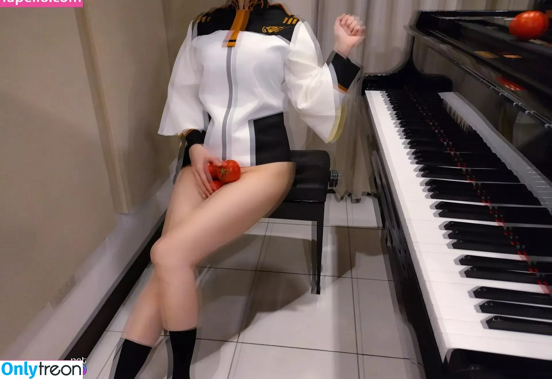 Pan Piano nude photo #0467 (pan_piano / panpiano / panpianoatelier)