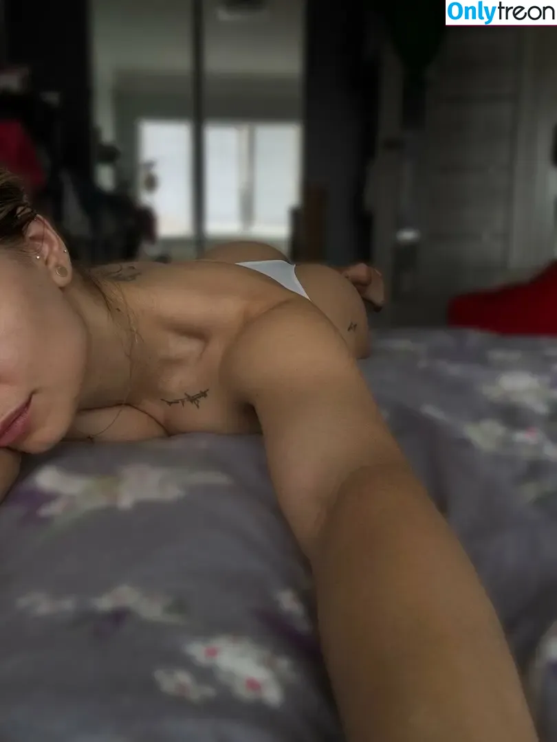 panihanna nude photo #0067 (anna_conda_96 / panihanuka)