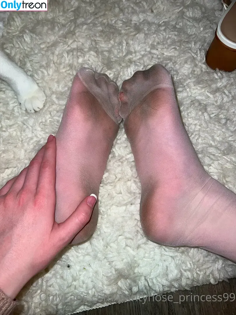 pantyhose_princess99 nude photo #0484 (pantyhose_princess99)
