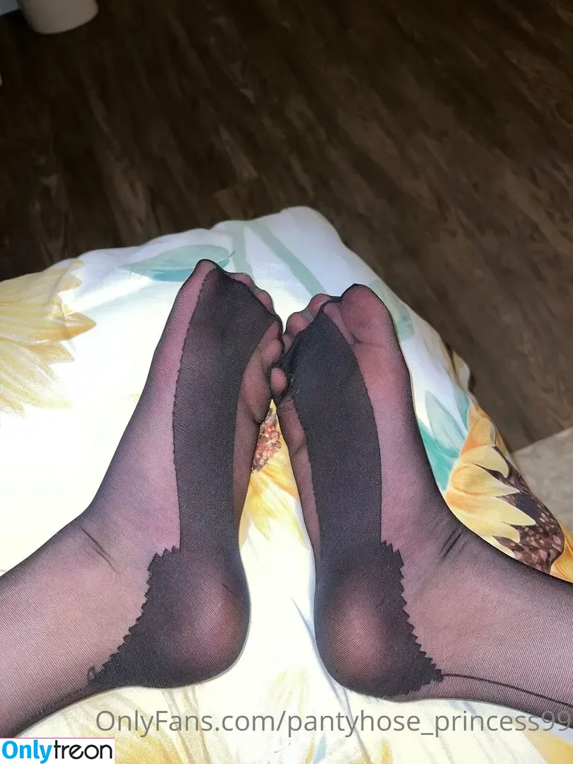 pantyhose_princess99 nude photo #0572 (pantyhose_princess99)