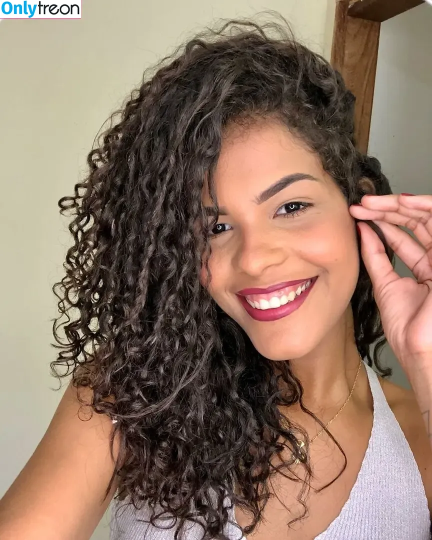 Paola Alexandre nude photo #0004 (diablomanx / paola_alexandre / paolinda)