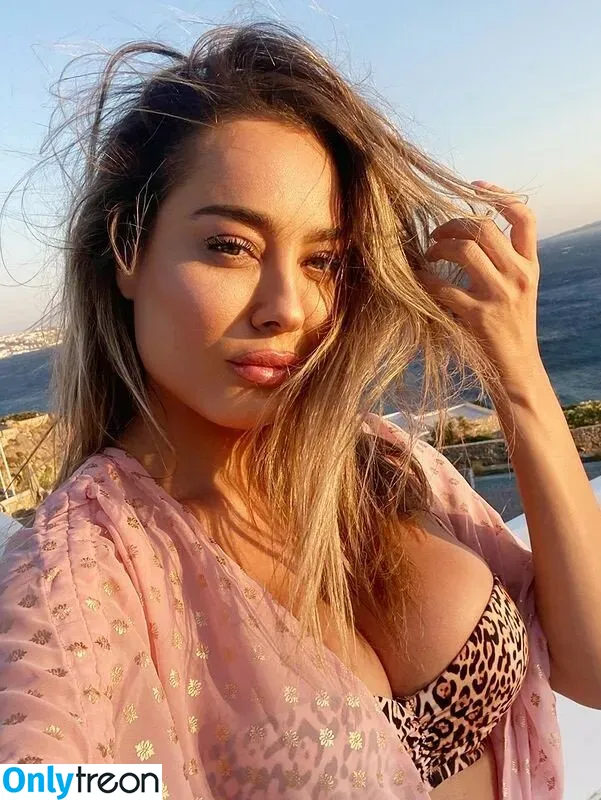 Paola Saulino nude photo #0247 (paolasaulino / paolinasaulino)