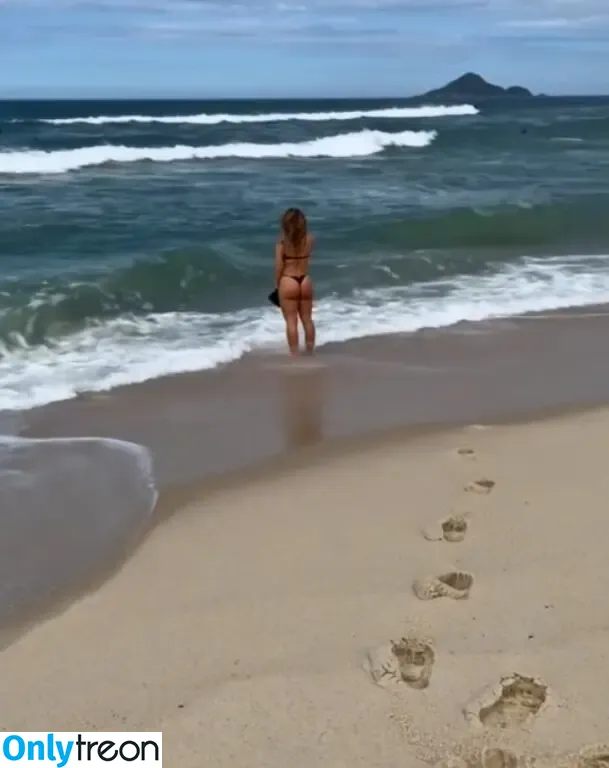 Paolla Oliveira nude photo #1225 (paollaoliveirareal / paulinhamissbumbum)