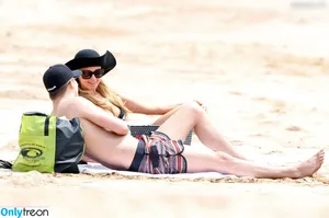Paris Hilton / parishilton nude photo #0781