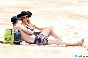Paris Hilton / parishilton nude photo #0782