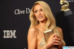 Paris Hilton / parishilton nude photo #0945