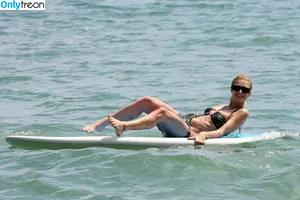 Paris Hilton / parishilton nude photo #1209