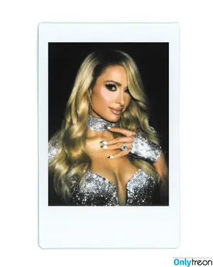 Paris Hilton / parishilton nude photo #1463