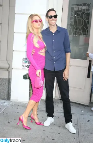 Paris Hilton / parishilton nude photo #1499