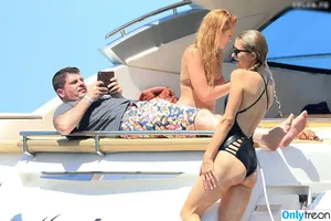 Paris Hilton / parishilton nude photo #1751