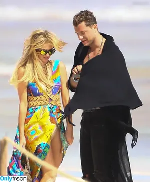 Paris Hilton / parishilton nude photo #1852