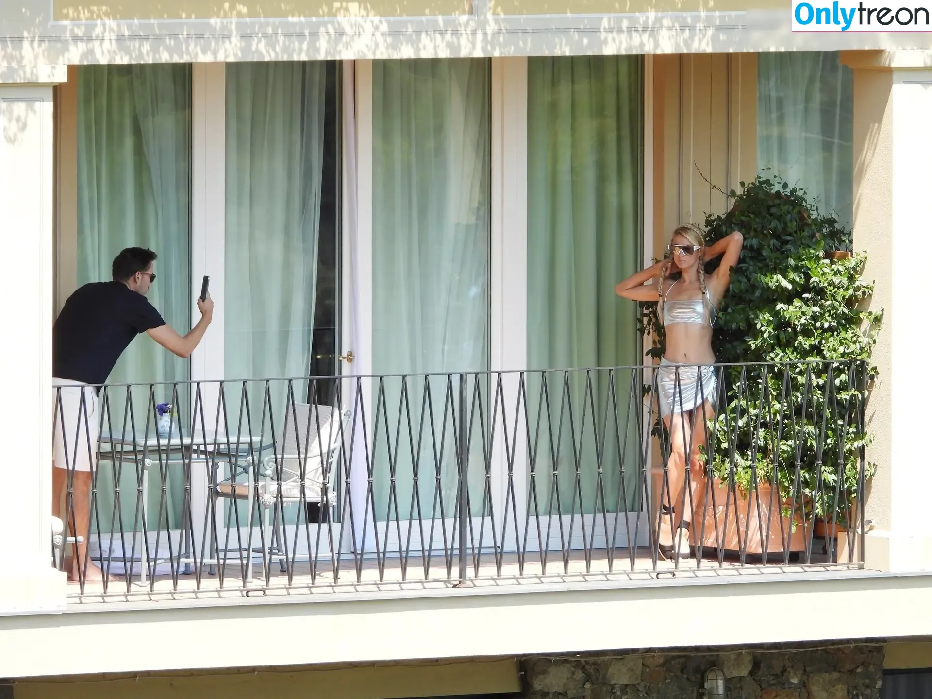Paris Hilton nude photo #1239 (parishilton)