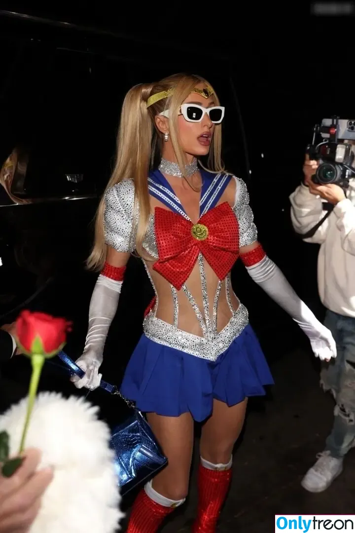 Paris Hilton nude photo #1284 (parishilton)