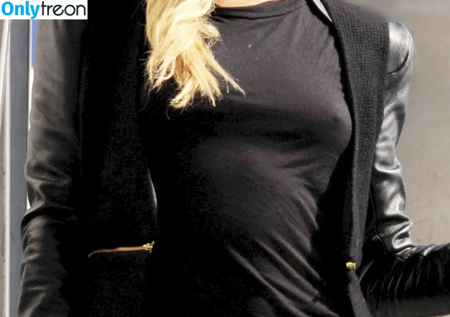 Paris Hilton nude photo #1386 (parishilton)