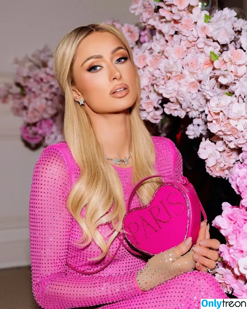 Paris Hilton nude photo #1535 (parishilton)