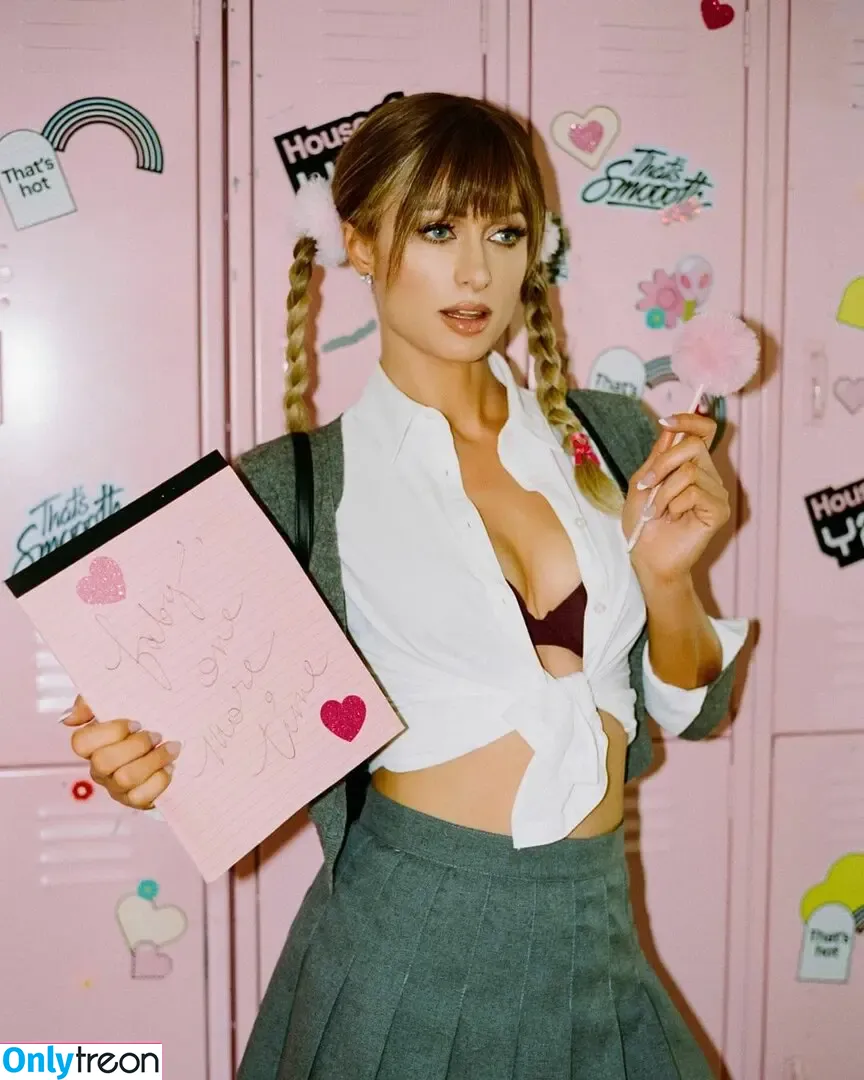 Paris Hilton nude photo #1651 (parishilton)