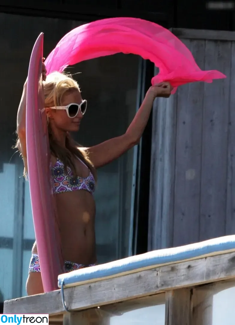 Paris Hilton nude photo #2273 (parishilton)