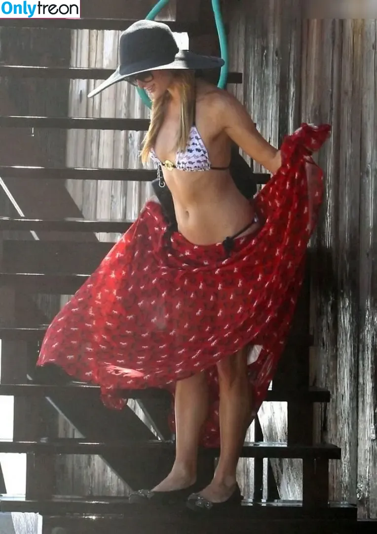 Paris Hilton nude photo #2280 (parishilton)