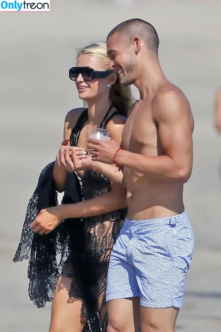 Paris Hilton nude photo #2318 (parishilton)