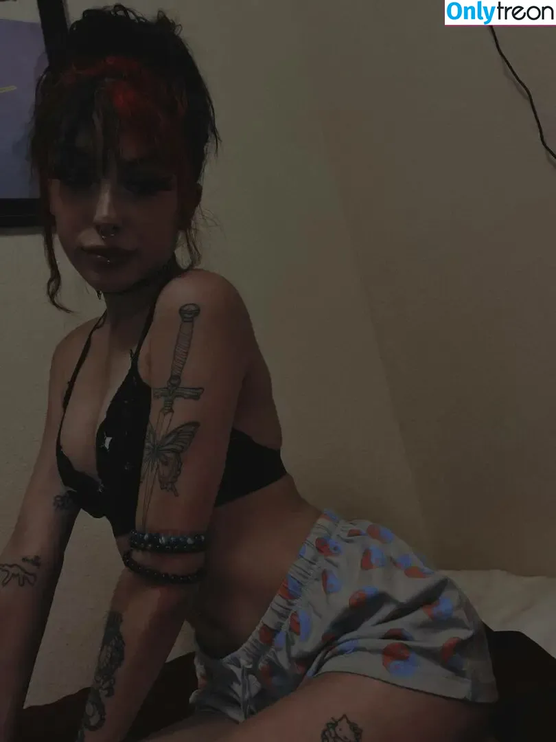 parisxkirby nude photo #0009 (luvvkirby)