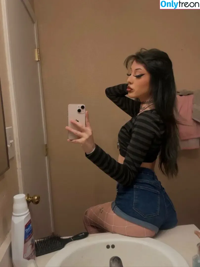 parisxkirby nude photo #0010 (luvvkirby)