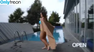  nude photo #0004