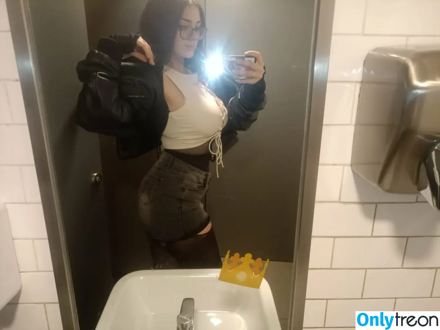 pau_brat nude photo #0006 (paubrat_)