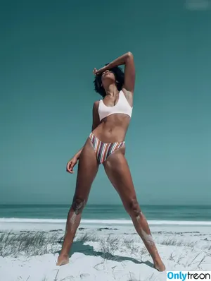  nude photo #0009