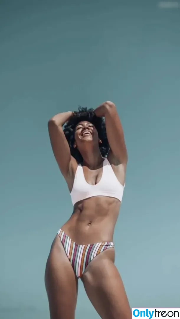 Pauline Afaja nude photo #0011 (Pauline Afaja)