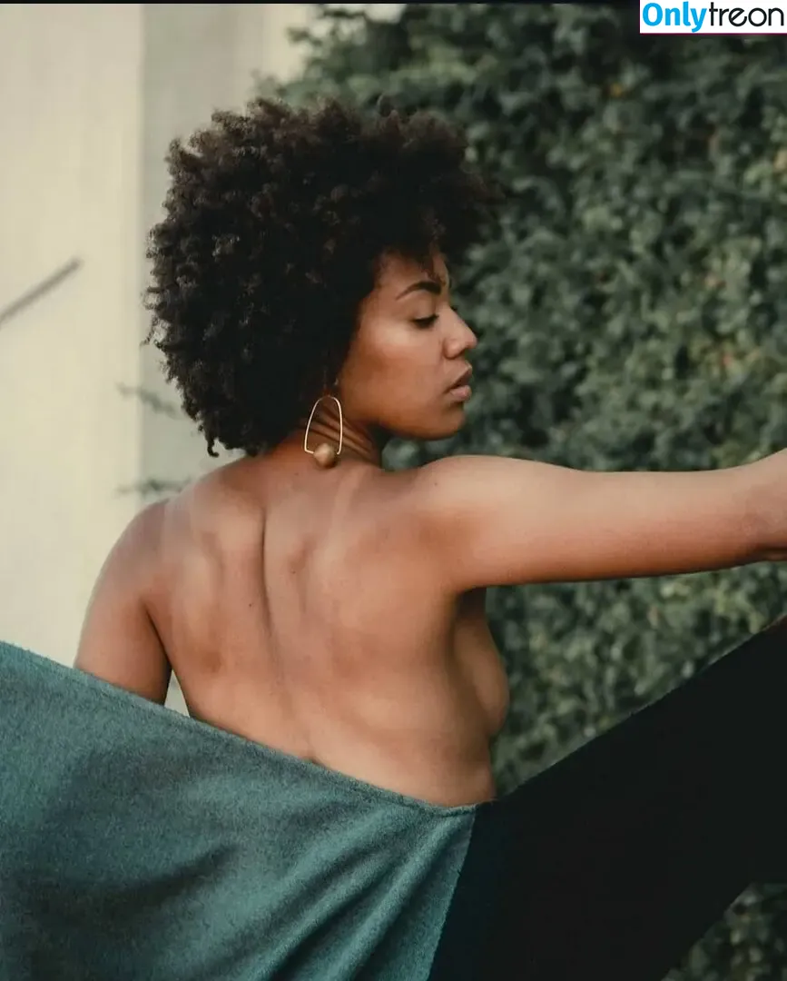 Pauline Afaja nude photo #0015 (Pauline Afaja)