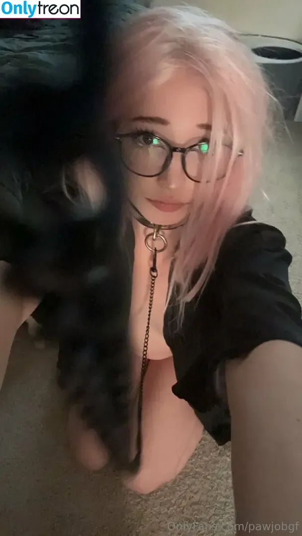 pawjobgf nude photo #0011 (pawjobgf)