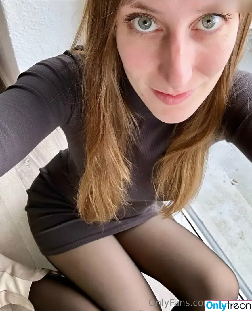 Paxifixi nude photo #0084 (Paxifixi)